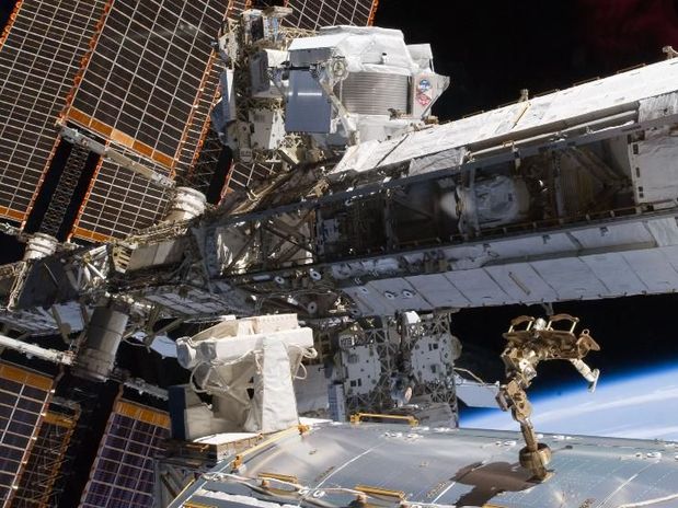 Rússia diz: Não se preocupem porque fizemos a Estação Espacial (ISS) girar sem controle