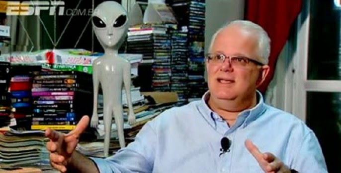 Editor chefe da Revista UFO alertou vereador antes deste premiar o "pai do ET Bilú"