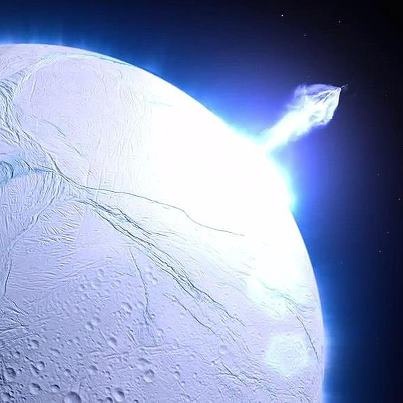 Cientistas encontram novas evidências de vida na lua de Saturno
