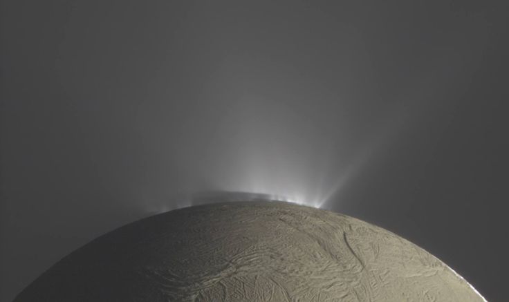 Novo plano é elaborado para encontrar vida em lua de Saturno