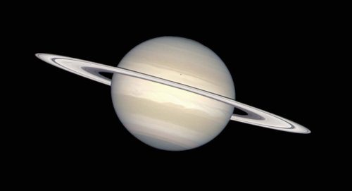 Poderia a vida alienígena estar escondida nos anéis de Saturno ou Júpiter?