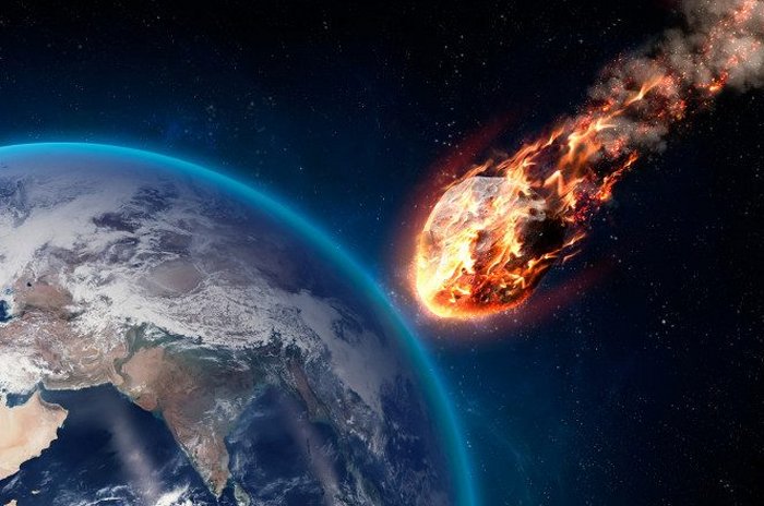 Asteroide do tamanho de um automóvel explode na atmosfera terrestre