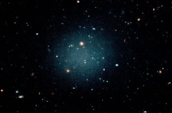 galáxia sem matéria escura