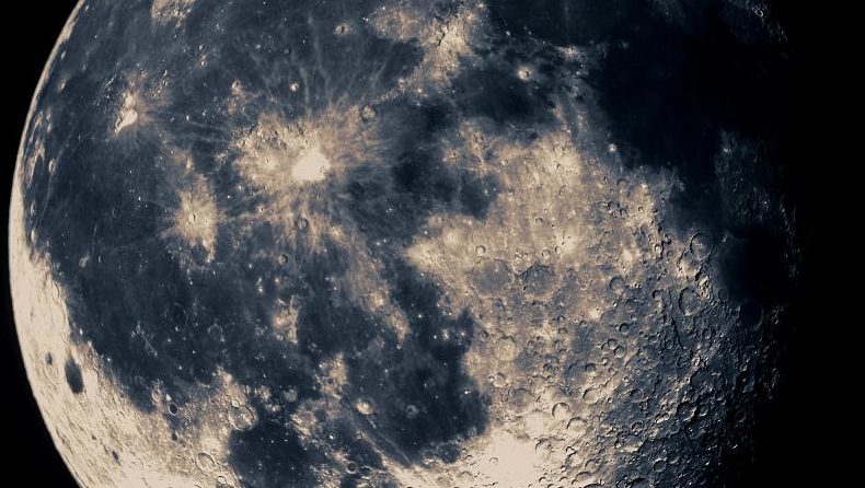 Mistérios da Lua: Bases subterrâneas e segredos do governo