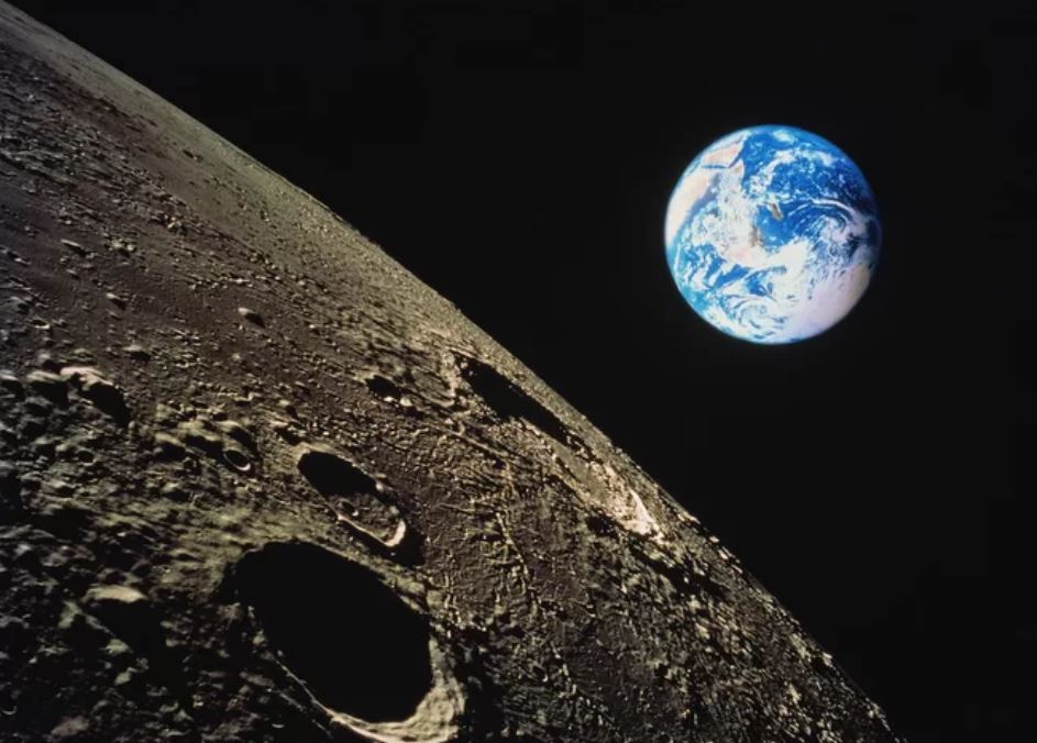 Estudo indica que a Lua se formou com fragmentos da Terra