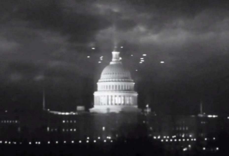 Muitos OVNIs invadiram Washington DC em 1952