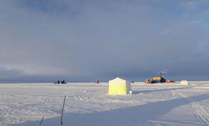 Poeira estelar é encontrada em neve da Antártica
