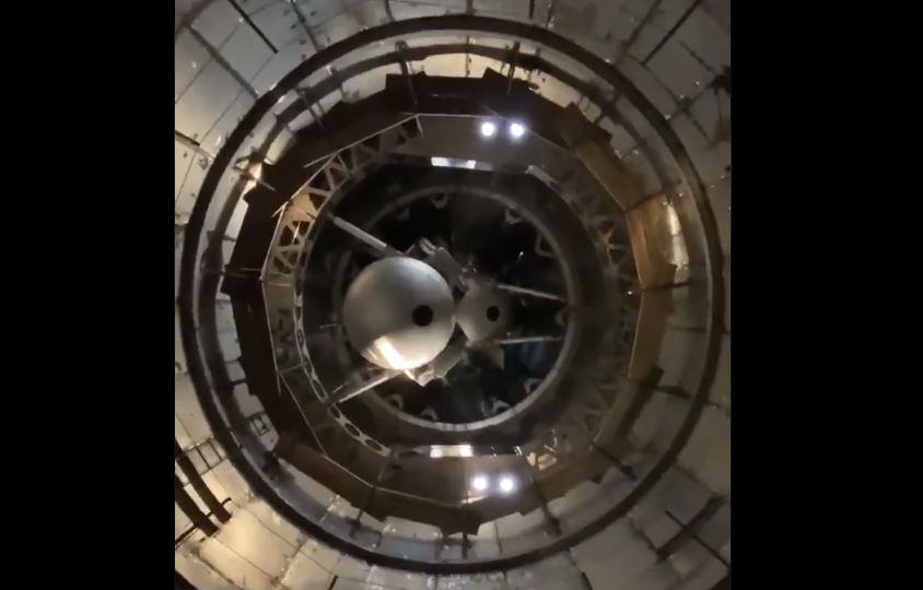 Elon Musk mostra interior de sua nave Starship