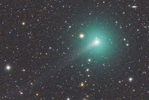 Cometa Atlas, o novo cometa do século, pode estar se fragmentando