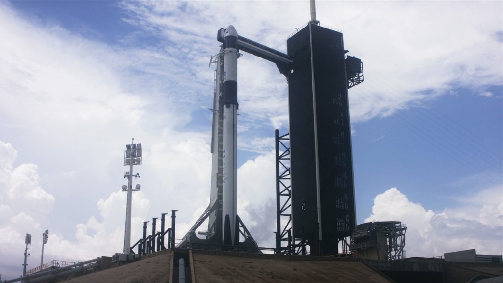 Segunda tentativa de lançamento do Falcon 9 será hoje - Assista aqui no OVNI Hoje