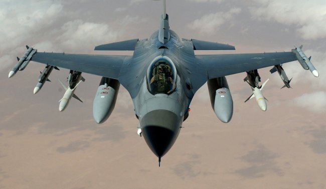 Piloto de F-16 foi "destruído" por um "piloto de IA" - Robôs estão vencendo