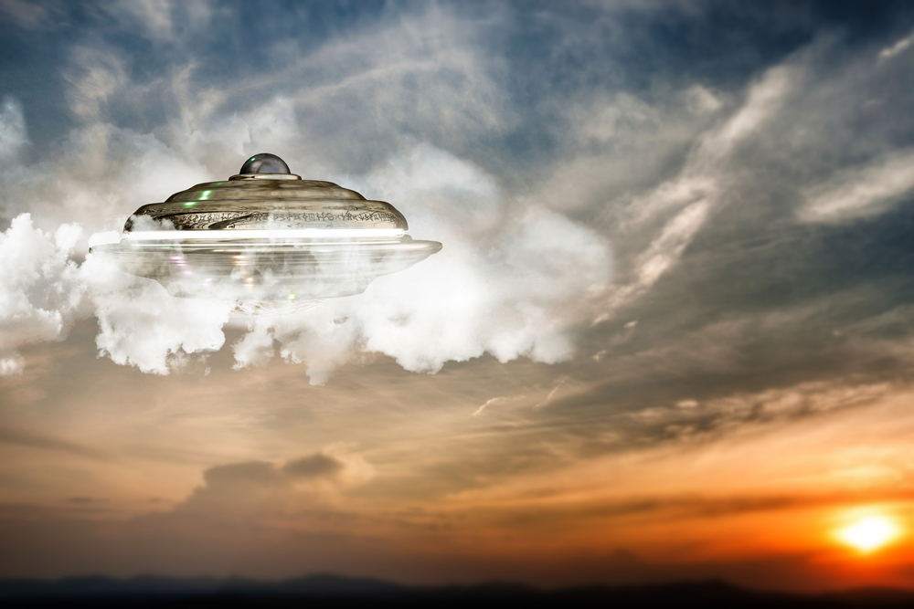 Humanos podem fazer parte de experimento alienígena - diz astrônomo de Harvard