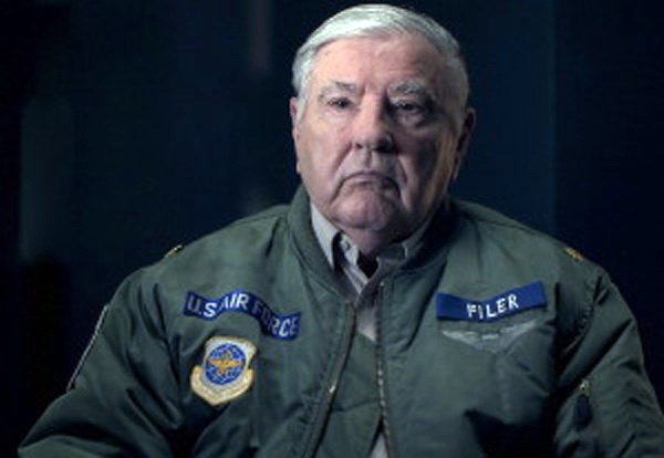 Encontros extraterrestres de um ex-major da Força Aérea dos EUA