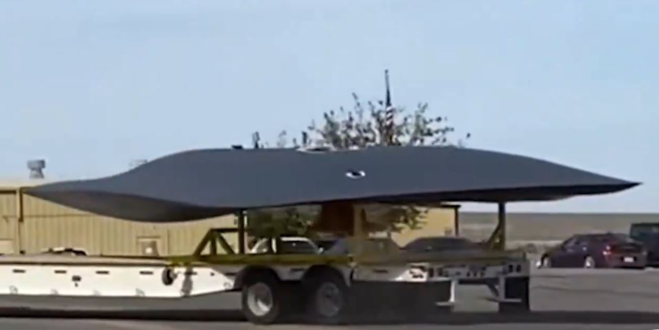 Skunk Works e Pentágono se recusam a comentar o vídeo de aeronave misteriosa