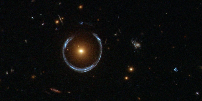 Deveríamos usar lentes gravitacionais para encontrarmos ETs?