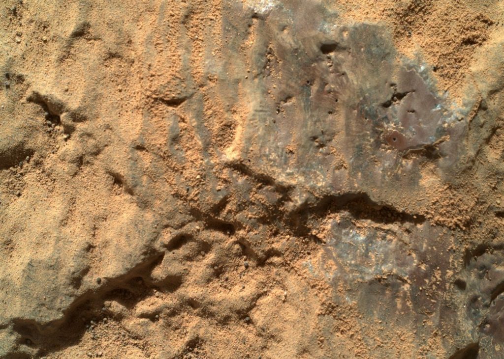 Rocha com manchas roxas é encontrada em Marte -  vida microbiana?