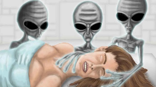 Interferência alienígena e alteração genética da espécie humana