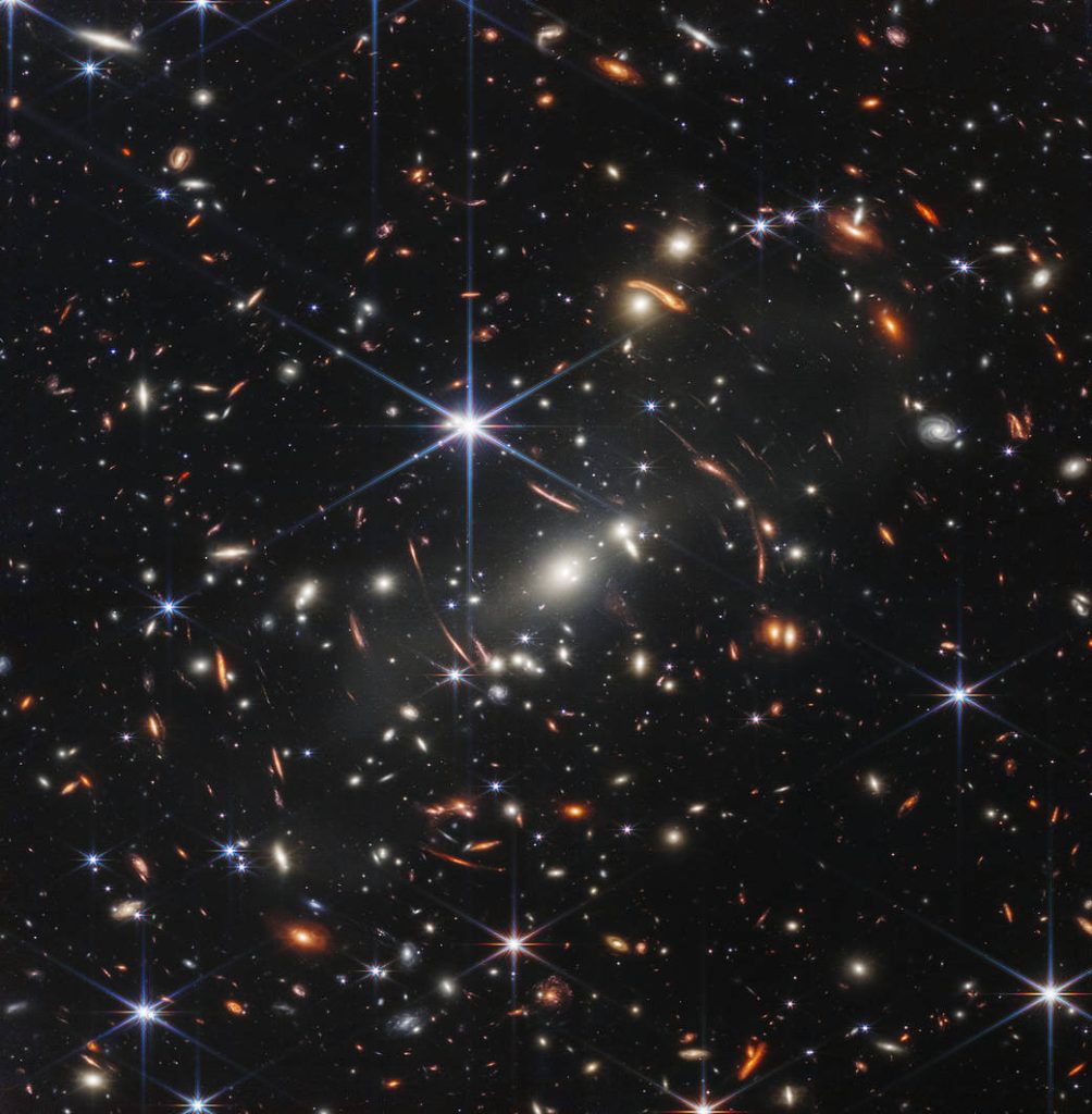 NASA mostra ao mundo foto mais nítida e profunda do Universo