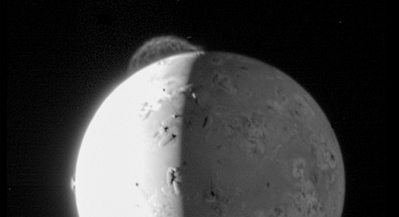 Astrônomos detectaram enorme explosão na lua de Júpiter, Io