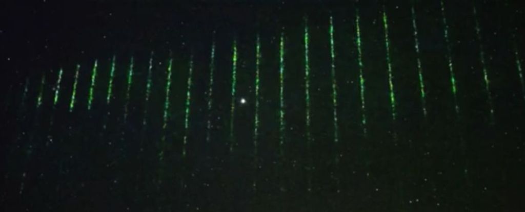Lasers verdes sinistros sobre o Havaí não vieram do satélite da NASA