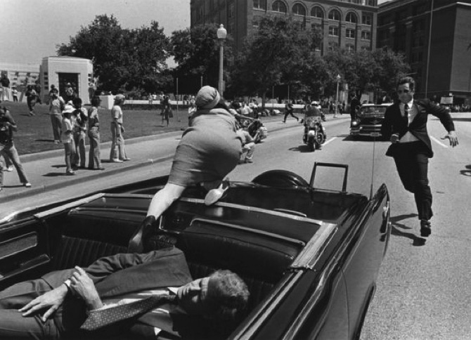 Arquivo recém-desclassificado da CIA liga assassinato de JFK a OVNIs