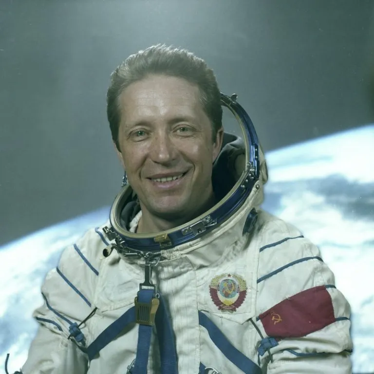 O cosmonauta Vladimir Aksyonov e seus casos inexplicáveis