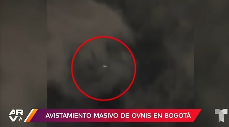 Colômbia: Moradores de Bogotá testemunham misteriosos OVNIs brilhantes no céu