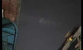 Estranho enxame de OVNIs é filmado em cidade chinesa