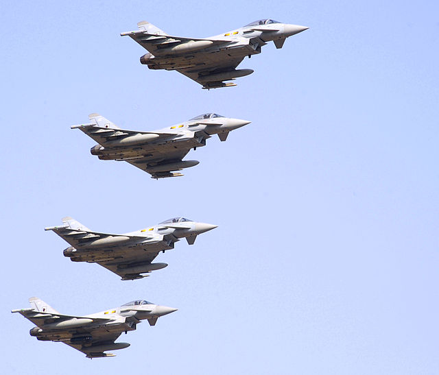 Caças Eurofighter perseguem OVNI na Espanha